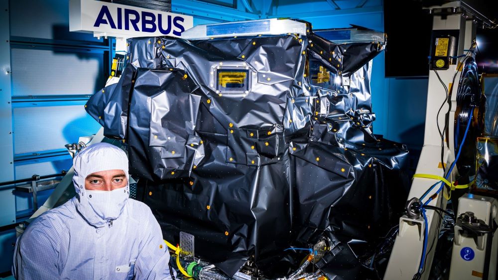 Airbus delivers first Sentinel-5 instrument for satellite integration