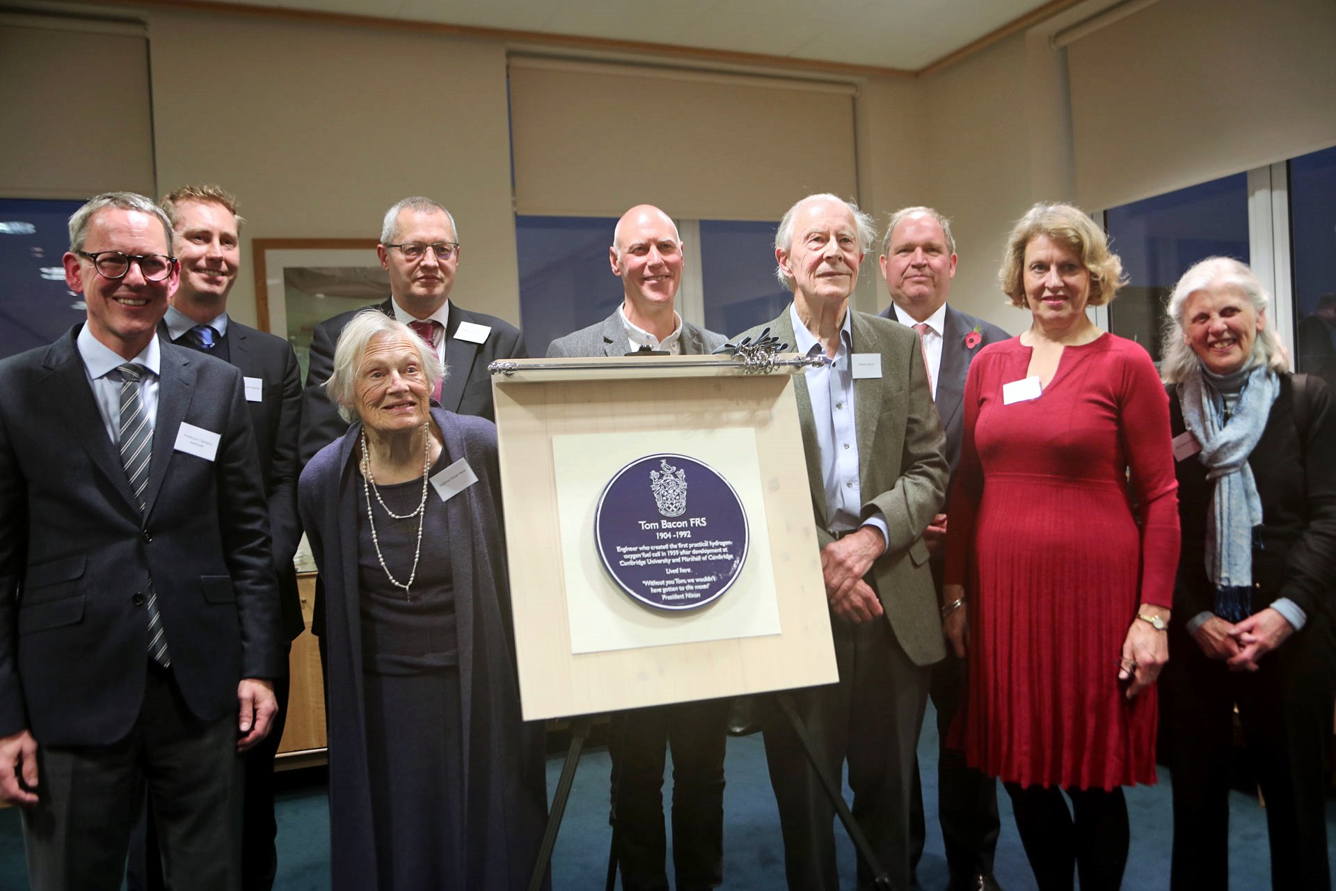 Blue plaque honours developer of revolutionary hydrogen fuel cell at Marshall