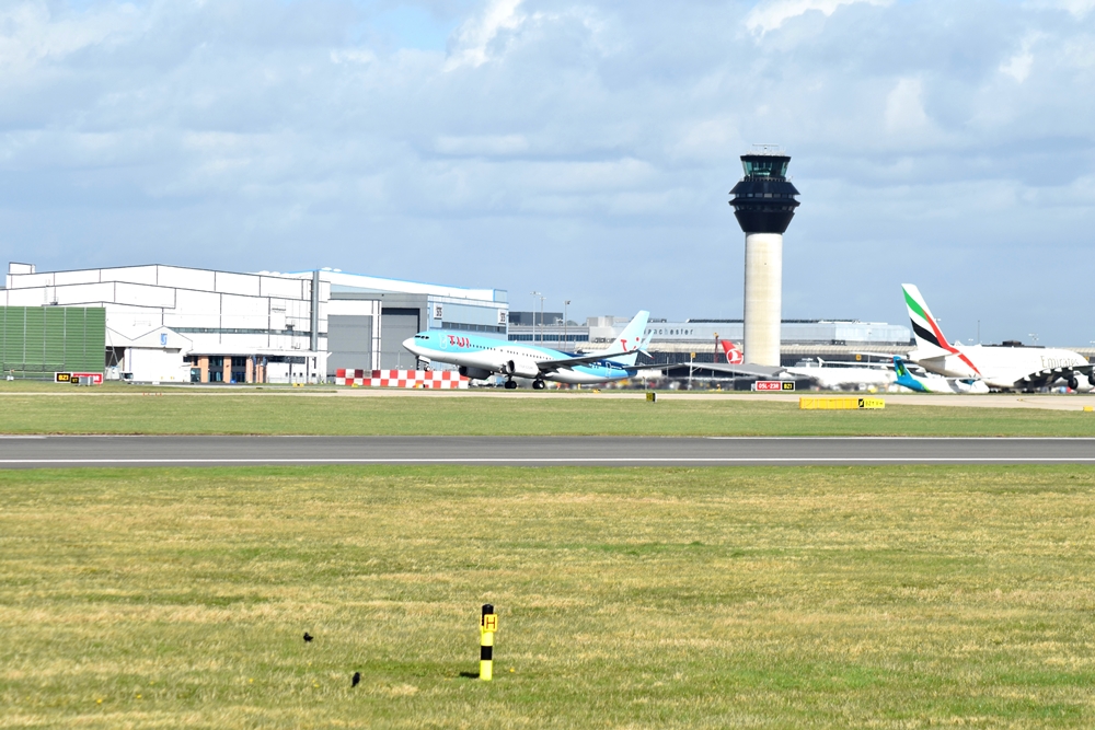 Manchester Airport removing pick-up and drop-off zone barriers